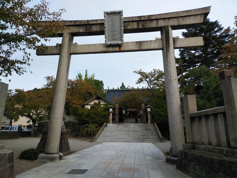 【１２:１５】卯辰山山麓寺院群巡り！　まずは宇多須神社へ。
